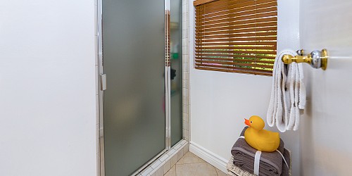 29934 Triunfo Dr, Agoura Hills, CA 91301