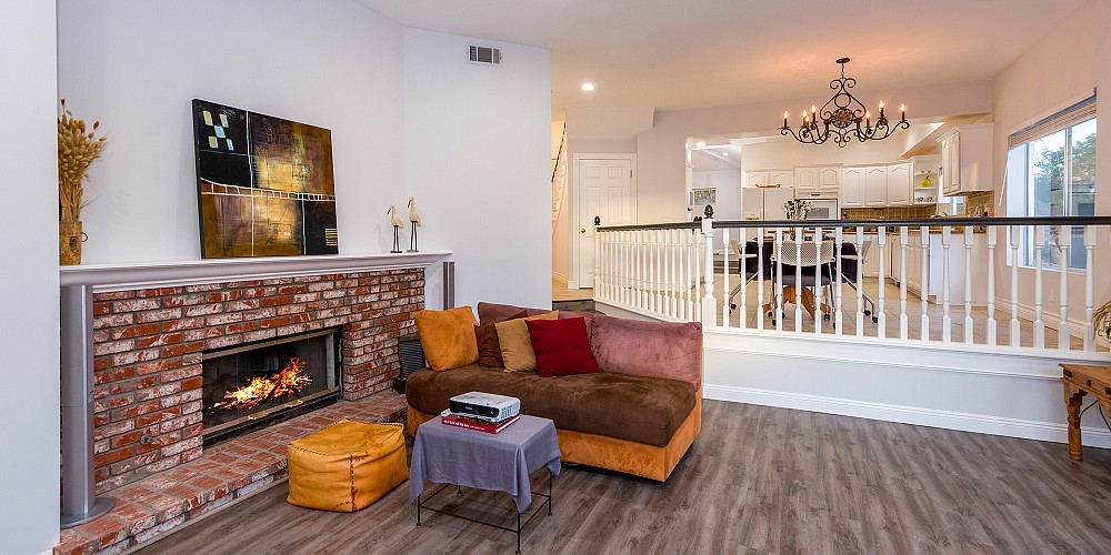 29934 Triunfo Dr, Agoura Hills, CA 91301