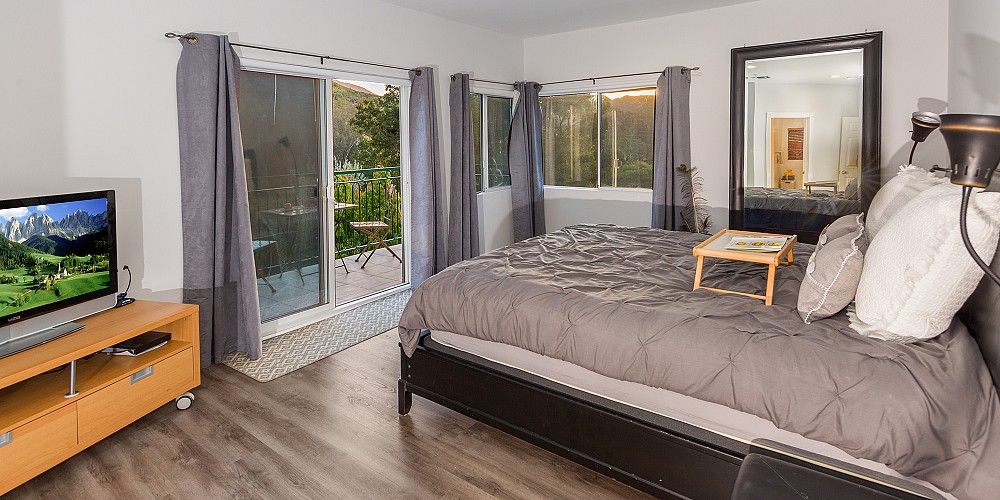 29934 Triunfo Dr, Agoura Hills, CA 91301