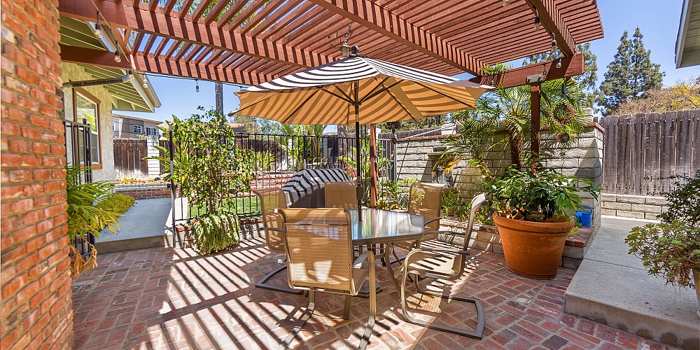 1762 Los Feliz Drive, Thousand Oaks, CA 91362