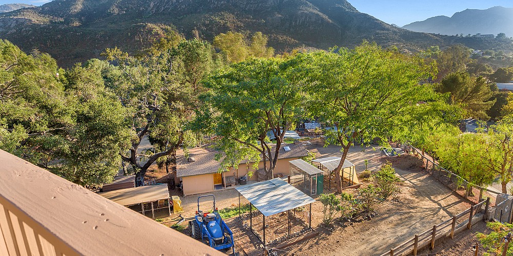 29984 Triunfo Dr, Agoura Hills, CA 91301