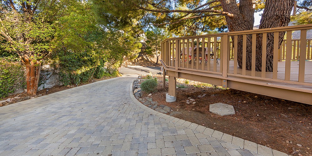 29984 Triunfo Dr, Agoura Hills, CA 91301