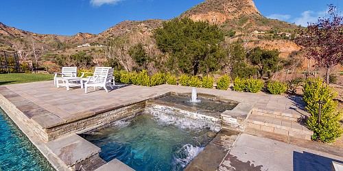 2116 Shadow Creek Dr, Agoura Hills, CA 91301