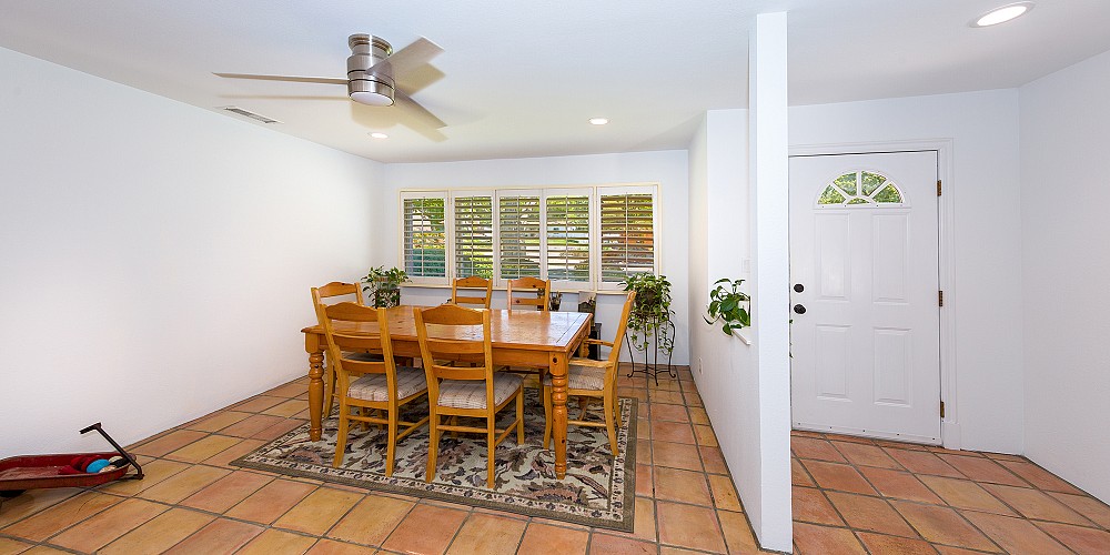 2285 Calle Camelia, Thousand Oaks, CA 91360