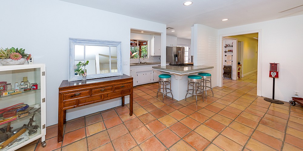 2285 Calle Camelia, Thousand Oaks, CA 91360