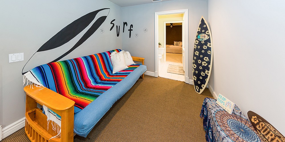 2285 Calle Camelia, Thousand Oaks, CA 91360