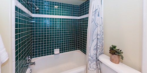 2285 Calle Camelia, Thousand Oaks, CA 91360