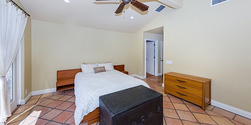 2285 Calle Camelia, Thousand Oaks, CA 91360