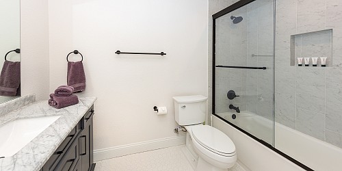 5537 Foothill Drive, Agoura Hills, CA 91301