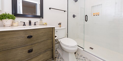 5537 Foothill Drive, Agoura Hills, CA 91301