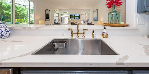 5537 Foothill Drive, Agoura Hills, CA 91301