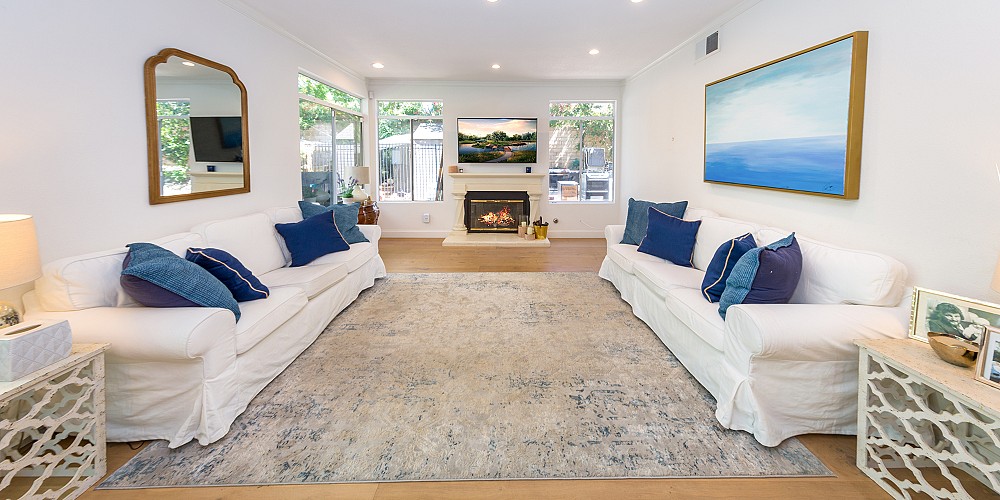 5537 Foothill Drive, Agoura Hills, CA 91301