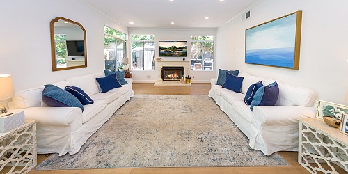 5537 Foothill Drive, Agoura Hills, CA 91301