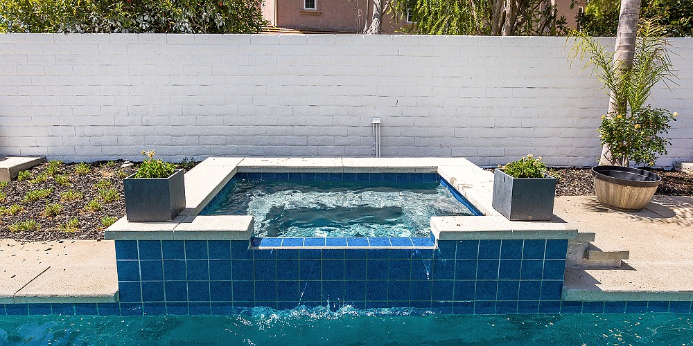 5537 Foothill Drive, Agoura Hills, CA 91301