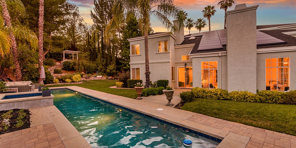 5537 Foothill Drive, Agoura Hills, CA 91301