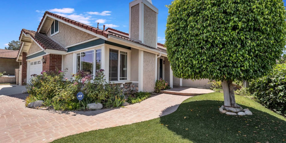 13644 Bear Valley RD., Moorpark, CA 93021