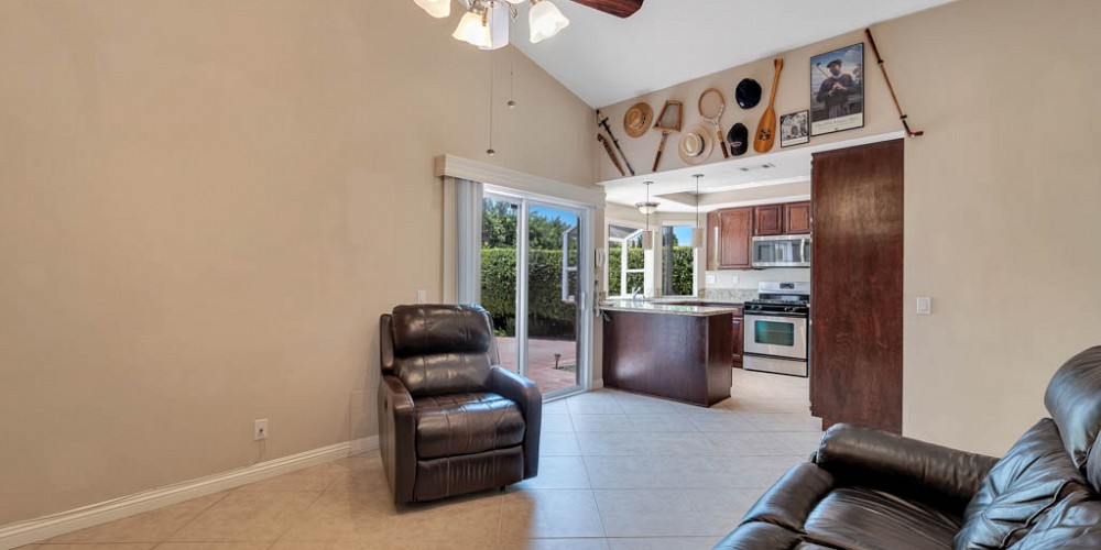 13644 Bear Valley RD., Moorpark, CA 93021