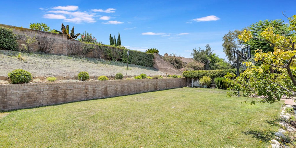 13644 Bear Valley RD., Moorpark, CA 93021