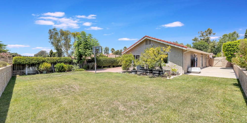 13644 Bear Valley RD., Moorpark, CA 93021