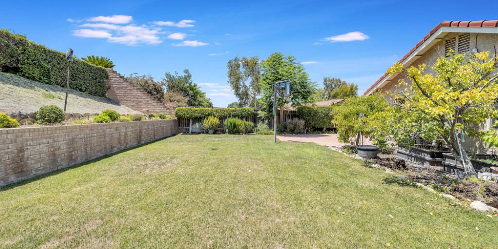 13644 Bear Valley RD., Moorpark, CA 93021