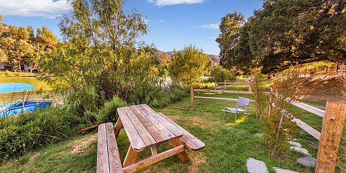 2445 Highpoint Dr, Agoura Hills, CA 91301