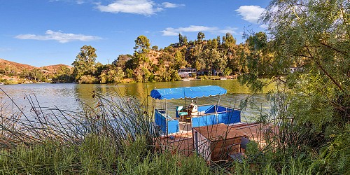 2445 Highpoint Dr, Agoura Hills, CA 91301