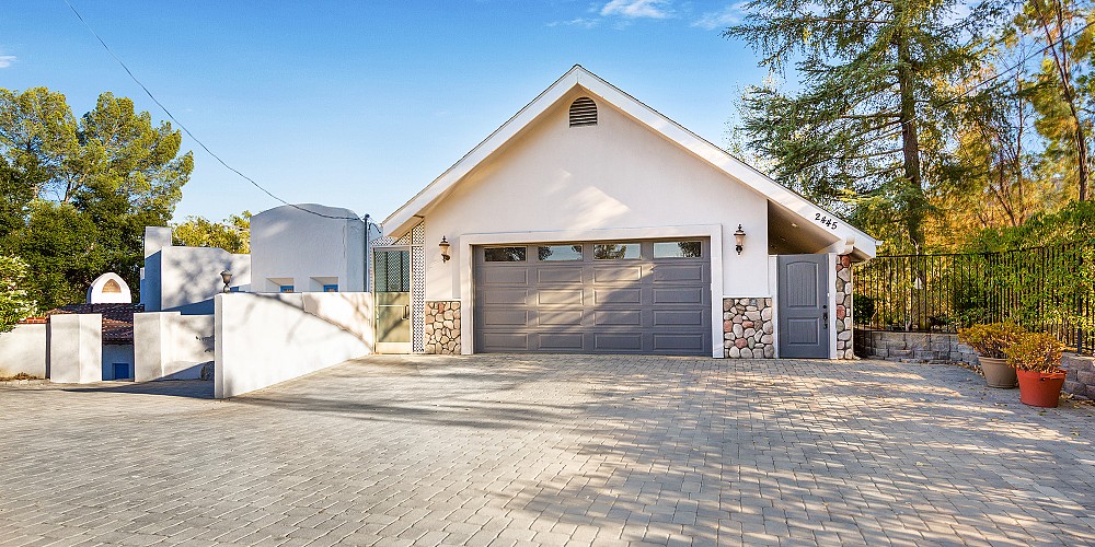 2445 Highpoint Dr, Agoura Hills, CA 91301