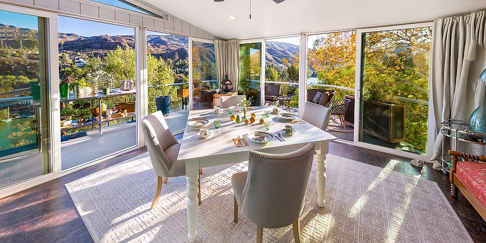 2445 Highpoint Dr, Agoura Hills, CA 91301