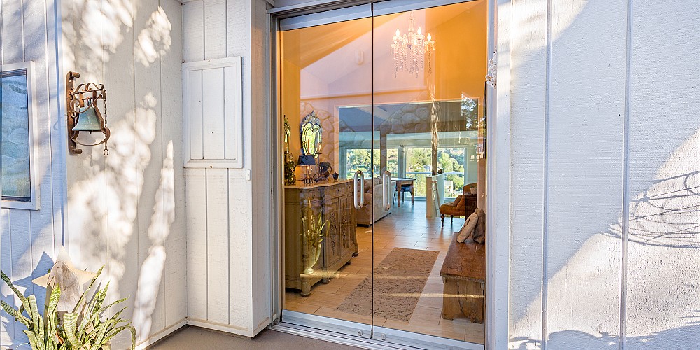 2445 Highpoint Dr, Agoura Hills, CA 91301