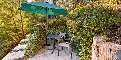 2445 Highpoint Dr, Agoura Hills, CA 91301