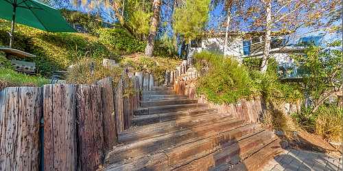 2445 Highpoint Dr, Agoura Hills, CA 91301