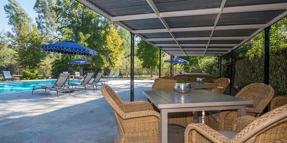 2445 Highpoint Dr, Agoura Hills, CA 91301