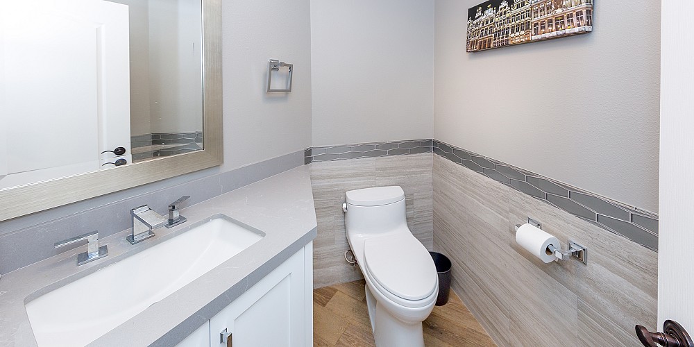 11237 Bentcreek Rd., Moorpark, CA 93021