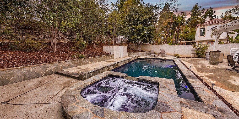 11237 Bentcreek Rd., Moorpark, CA 93021