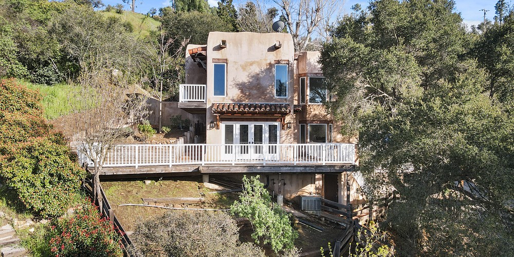 2045 Lookout Dr., Agoura Hills, CA 91301