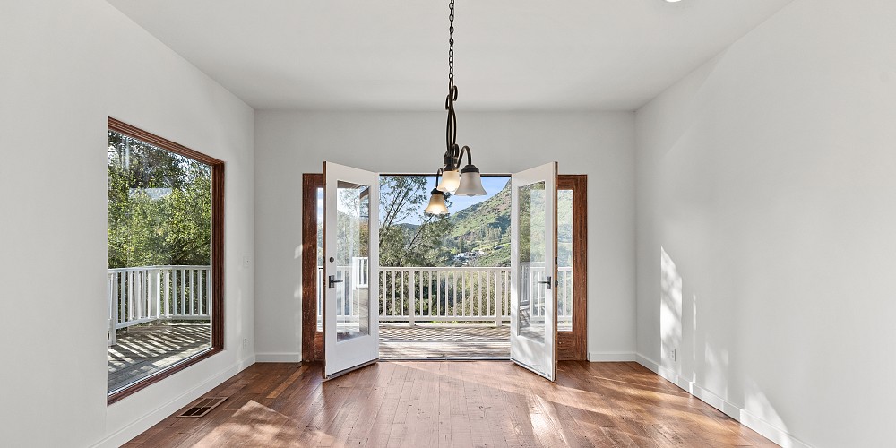 2045 Lookout Dr., Agoura Hills, CA 91301