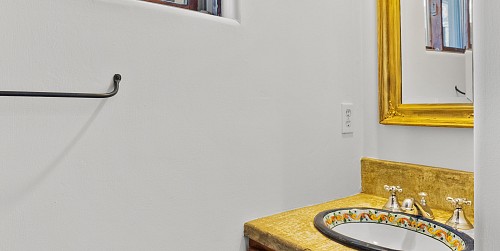 2045 Lookout Dr., Agoura Hills, CA 91301