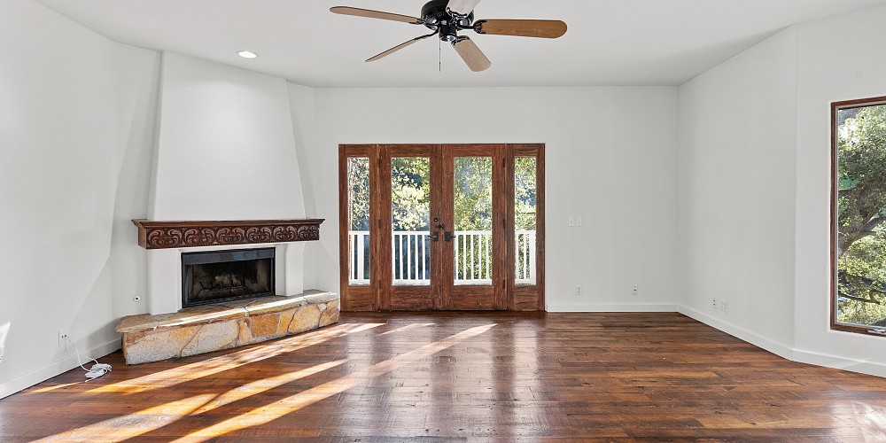 2045 Lookout Dr., Agoura Hills, CA 91301