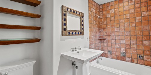 2045 Lookout Dr., Agoura Hills, CA 91301