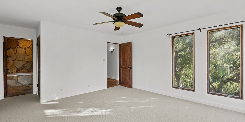 2045 Lookout Dr., Agoura Hills, CA 91301