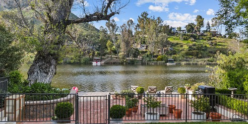 29095 S. Lakeshore Dr, Agoura Hills, CA 91301