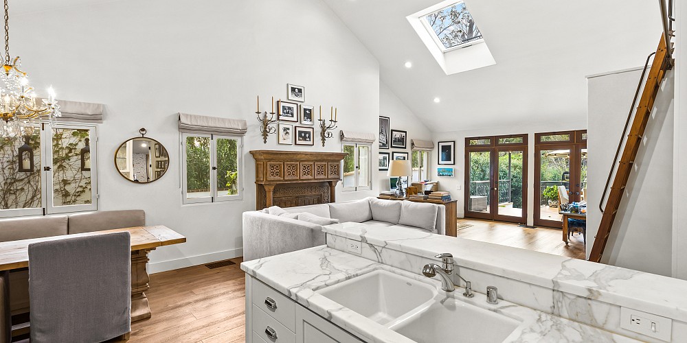 29095 S. Lakeshore Dr, Agoura Hills, CA 91301