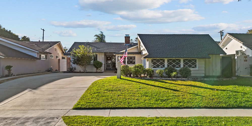 6625 Whitaker Ave, Lake Balboa, CA 91406