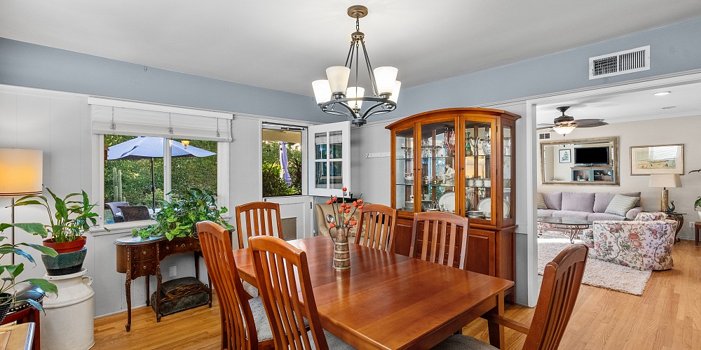 6625 Whitaker Ave, Lake Balboa, CA 91406