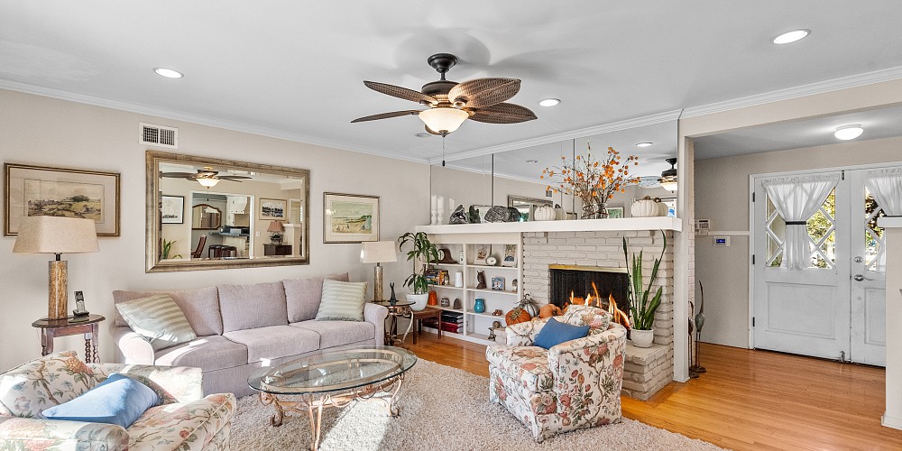 6625 Whitaker Ave, Lake Balboa, CA 91406