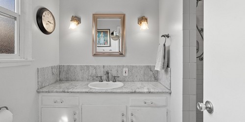 6625 Whitaker Ave, Lake Balboa, CA 91406