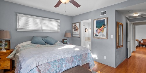 6625 Whitaker Ave, Lake Balboa, CA 91406