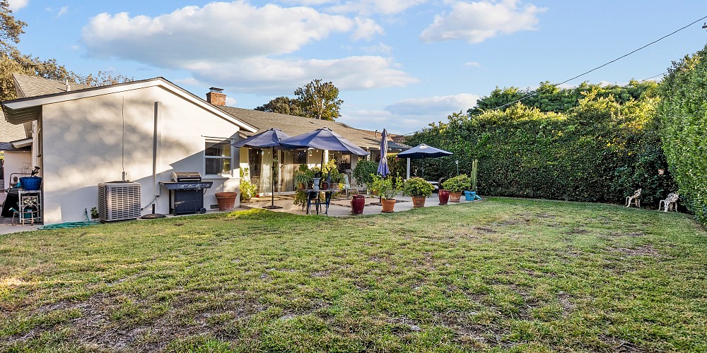 6625 Whitaker Ave, Lake Balboa, CA 91406