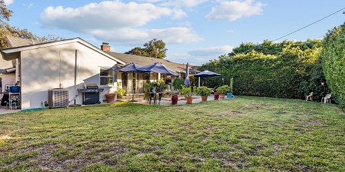 6625 Whitaker Ave, Lake Balboa, CA 91406