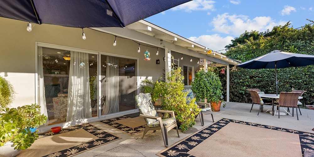 6625 Whitaker Ave, Lake Balboa, CA 91406